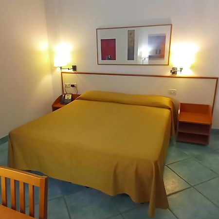 Hotel Amyclae Sperlonga Bagian luar foto