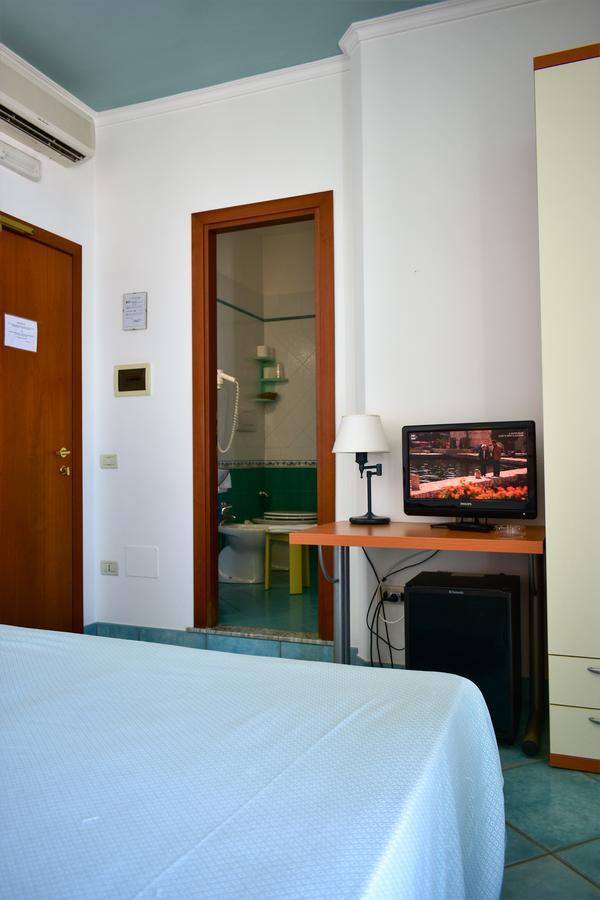 Hotel Amyclae Sperlonga Bagian luar foto