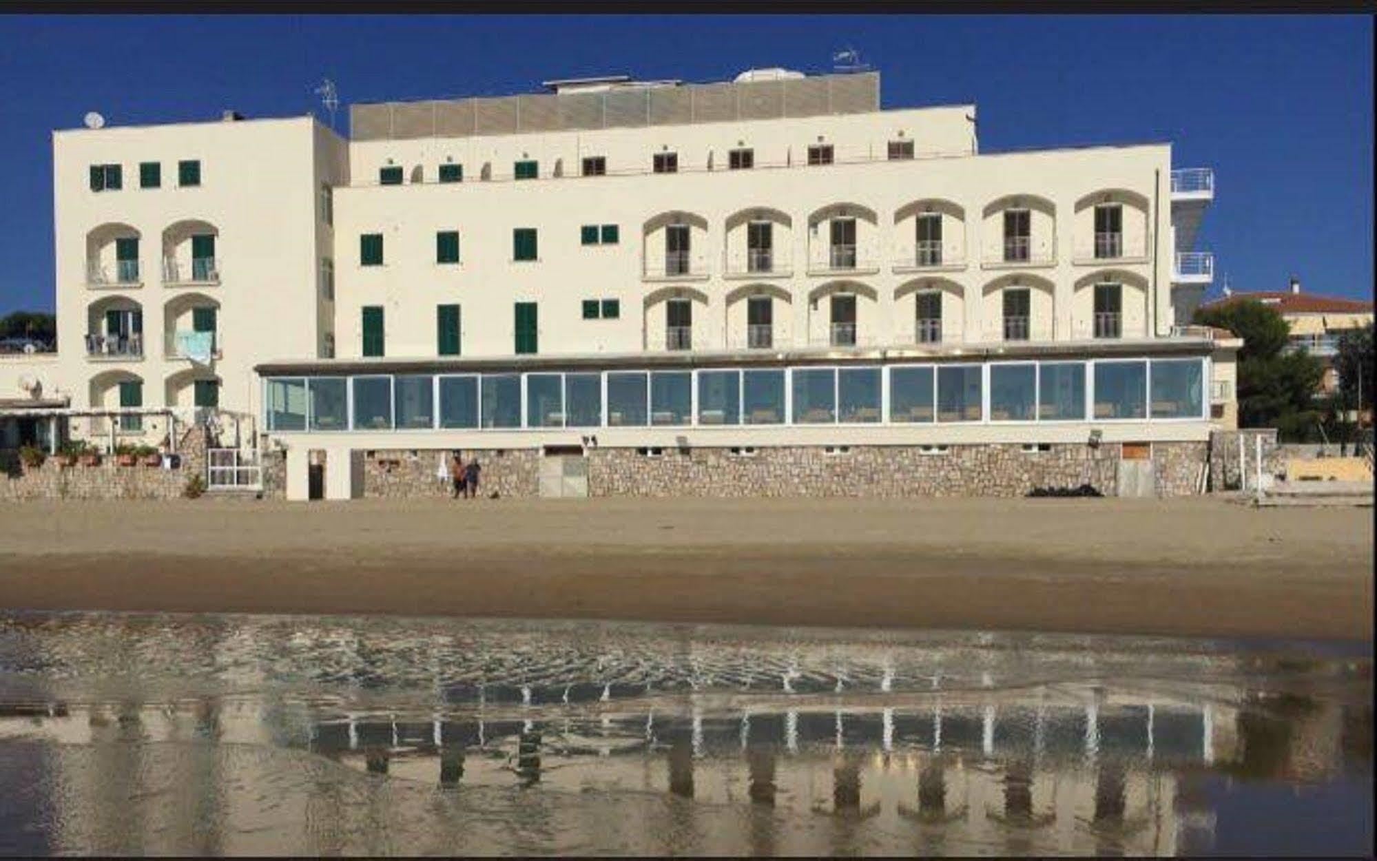 Hotel Amyclae Sperlonga Bagian luar foto
